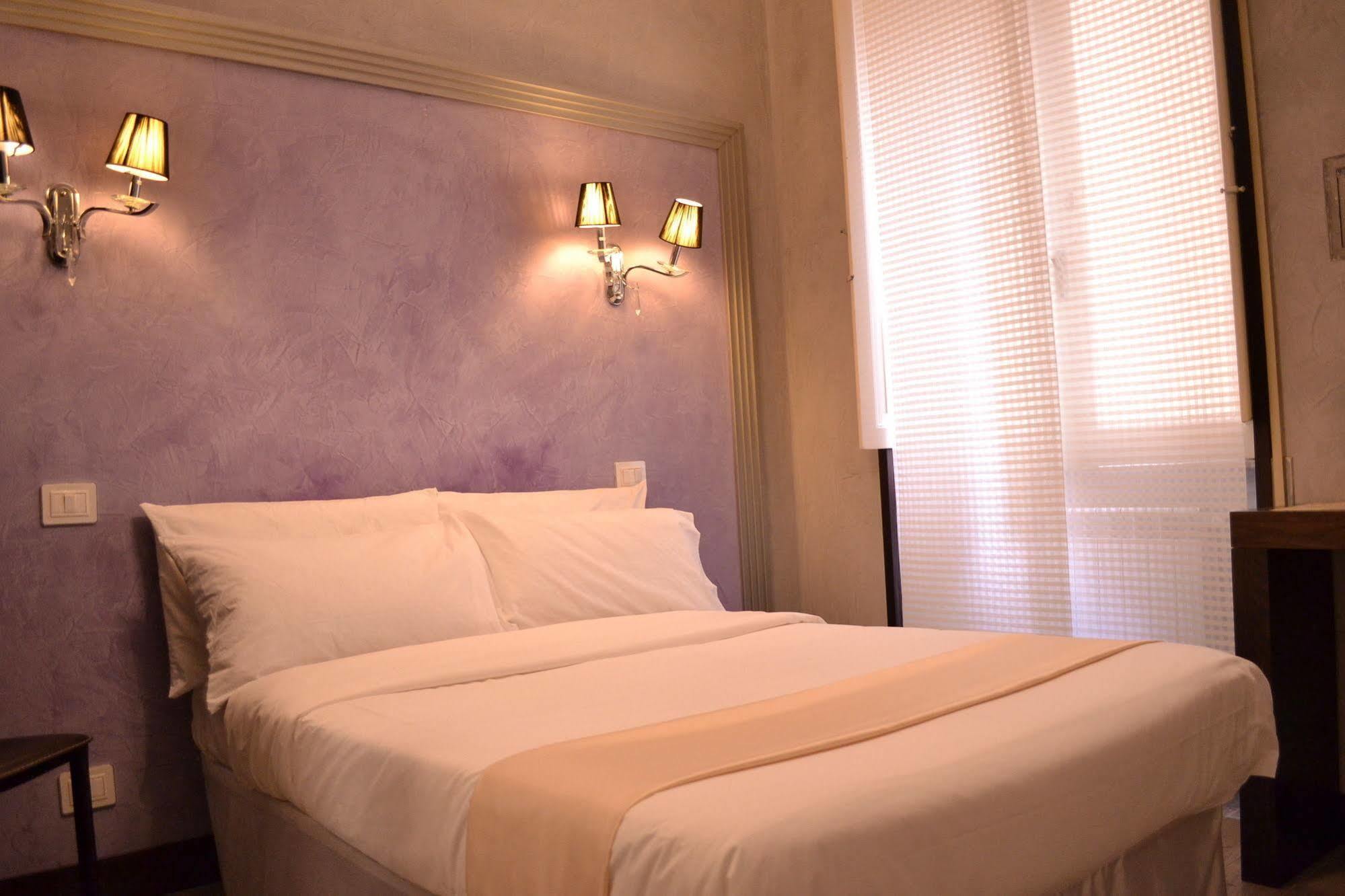 Tiburtina House Hotel Рим Екстериор снимка