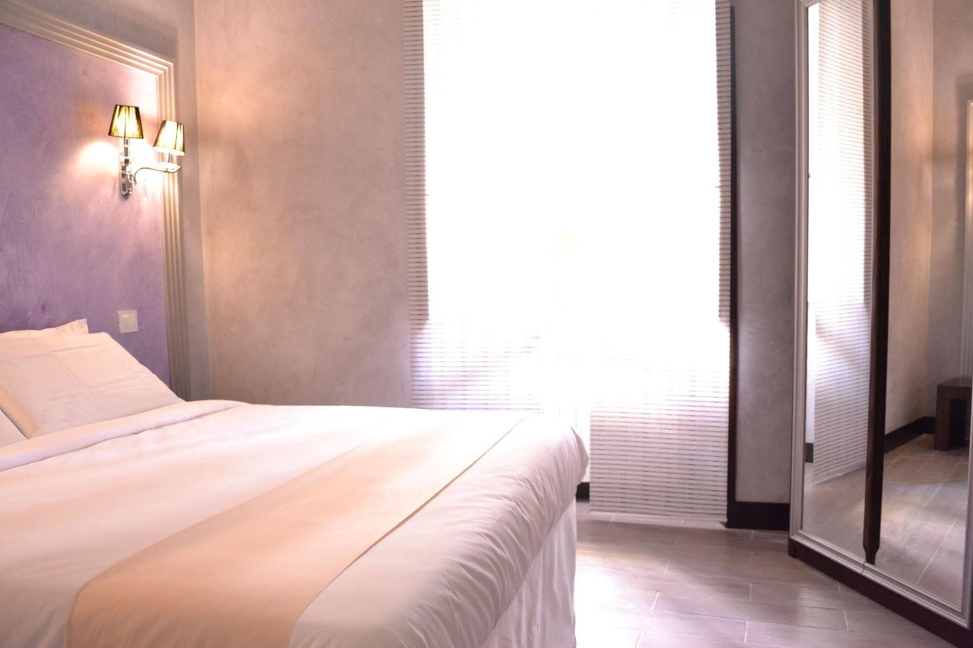 Tiburtina House Hotel Рим Екстериор снимка