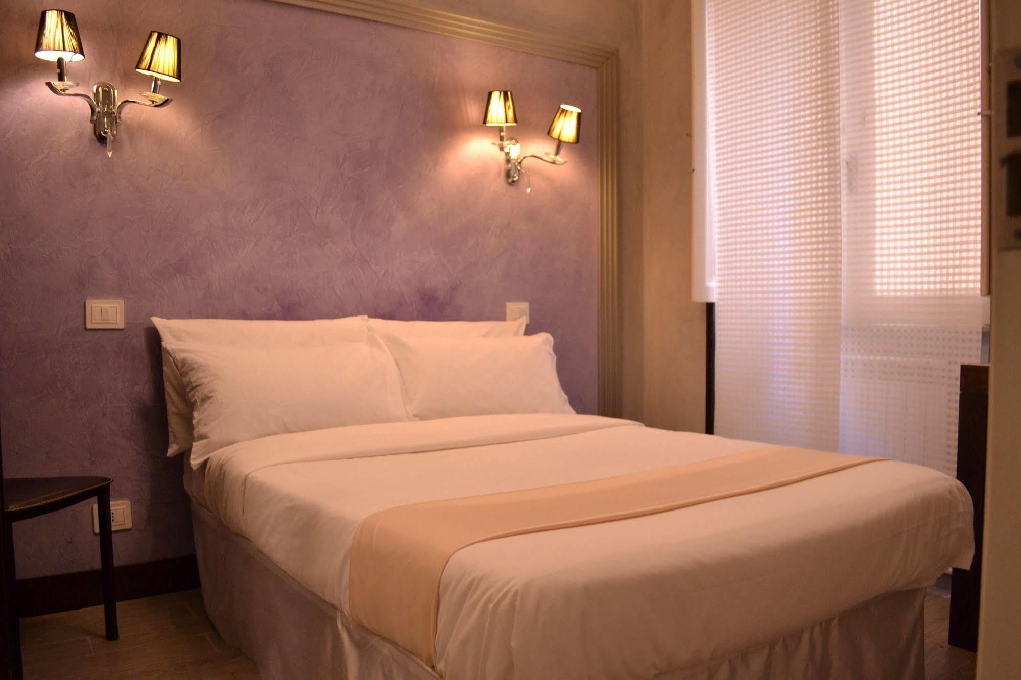 Tiburtina House Hotel Рим Екстериор снимка